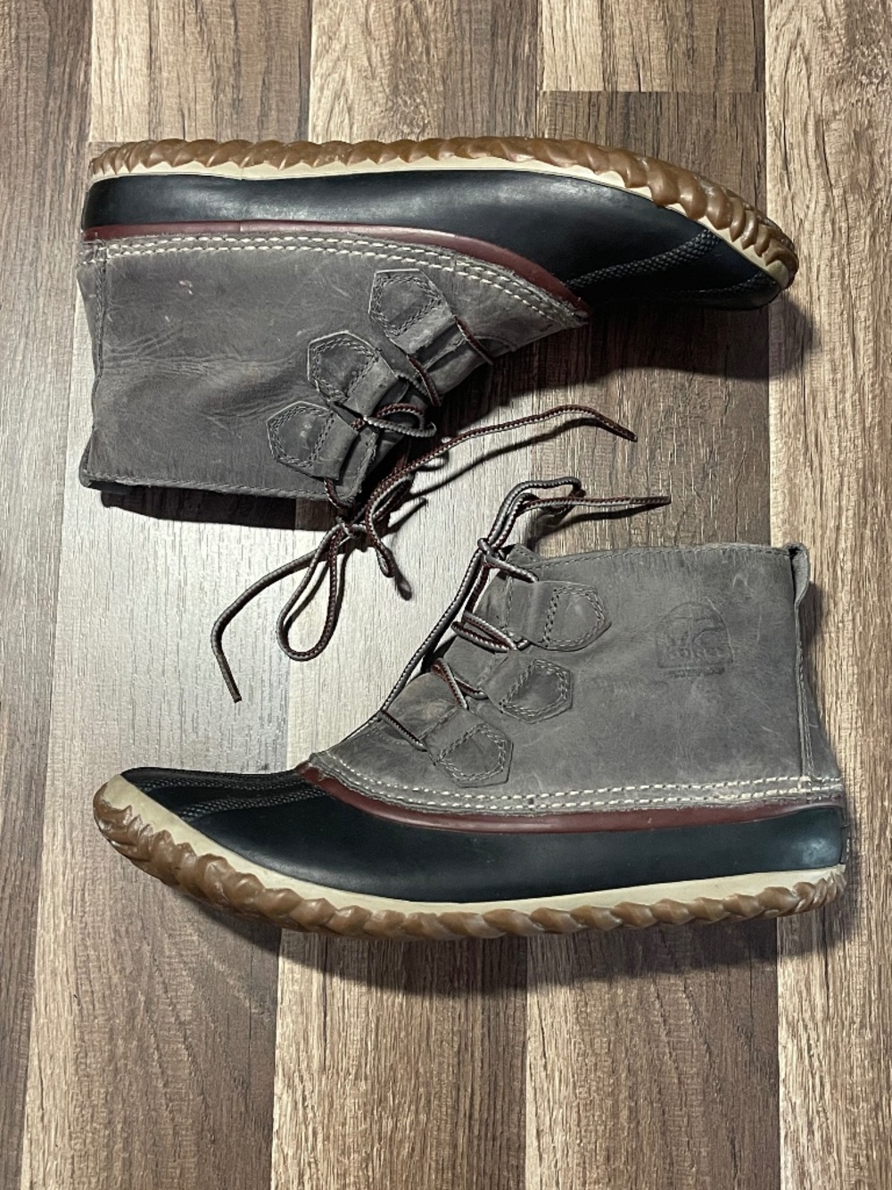 Sorel Duck Boots Womens Size 9.5